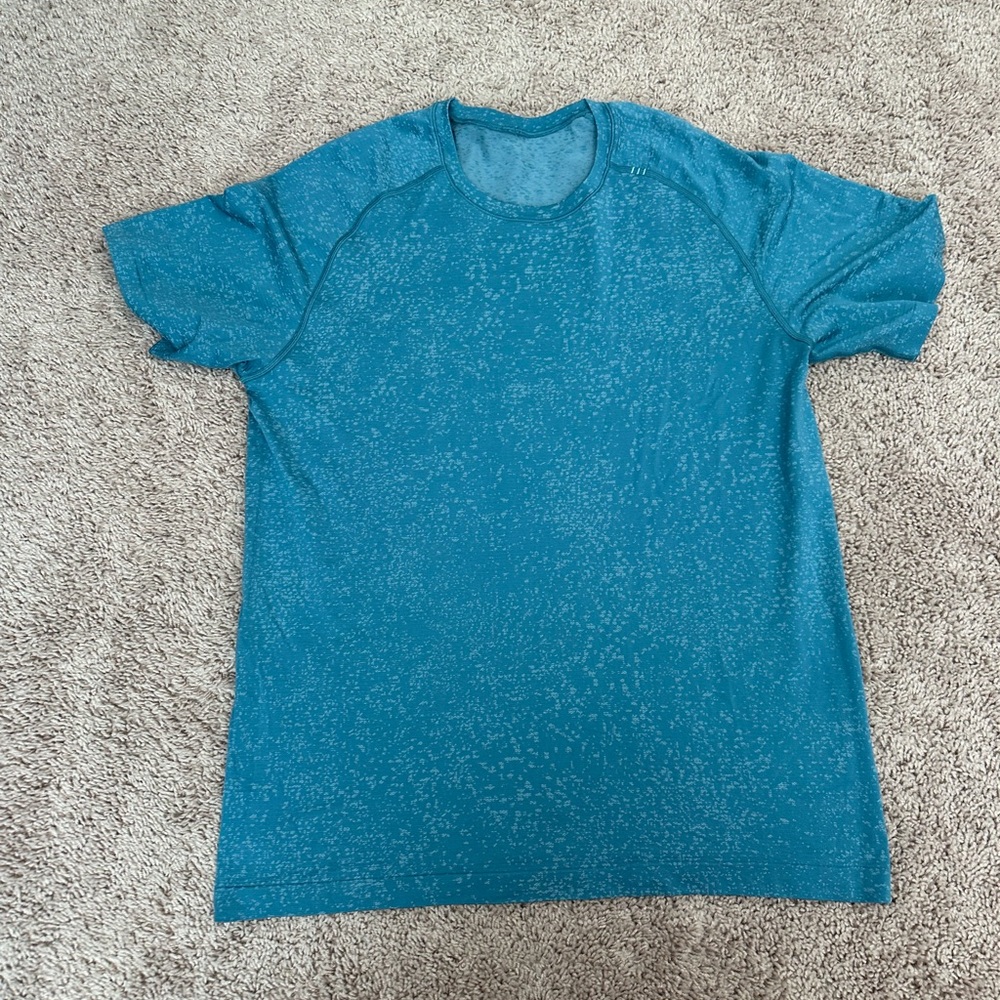 Lululemon Men's Blue Athletic Shirt